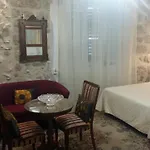 Mirella 3*