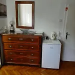 Mirella Guest house
