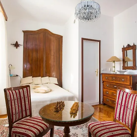 Mirella 3* Ragusa