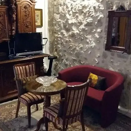 بيت ضيافة Mirella 3*